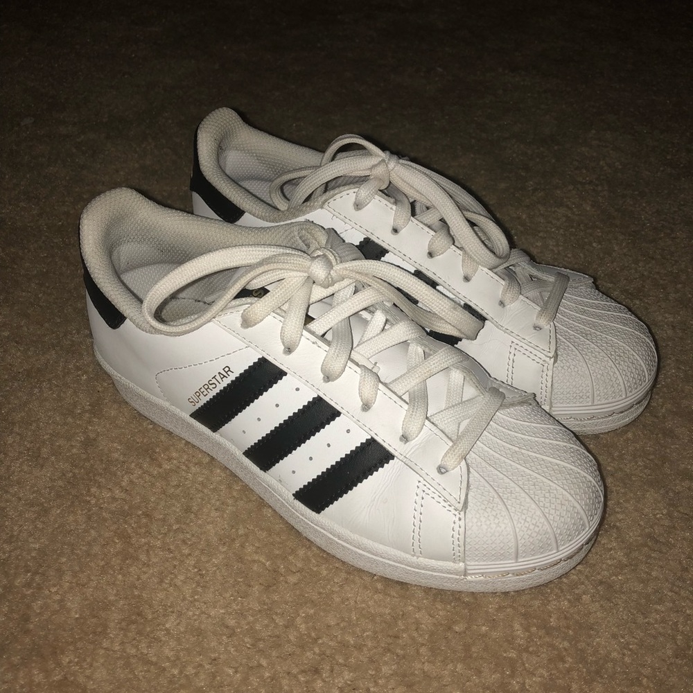 Adidas Superstar Sneakers